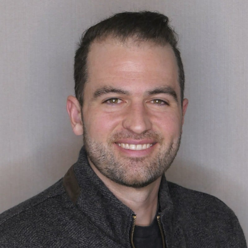 headshot of chris hinkle