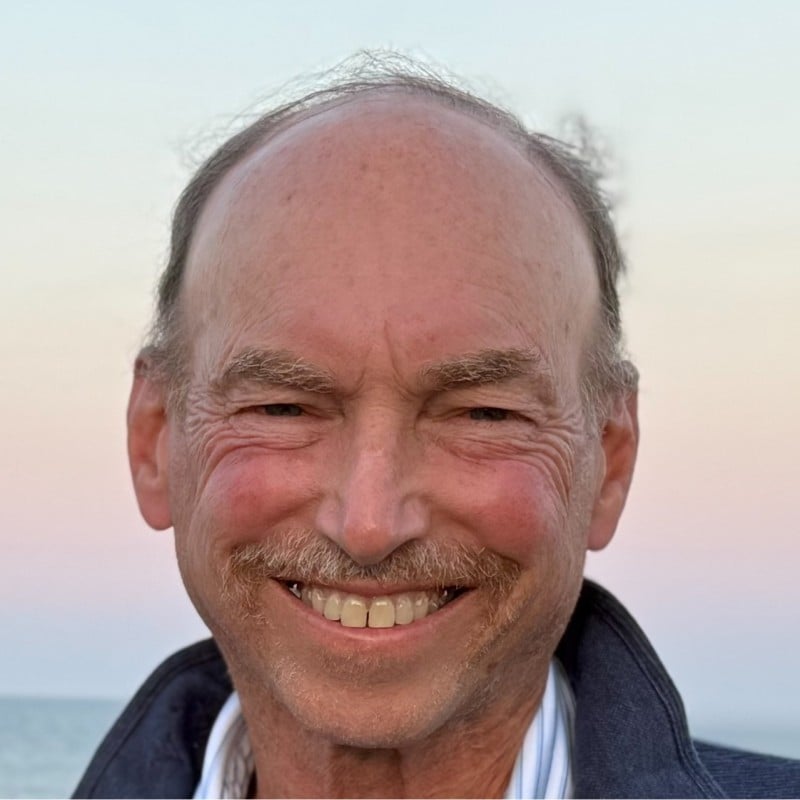 headshot of dave levitt